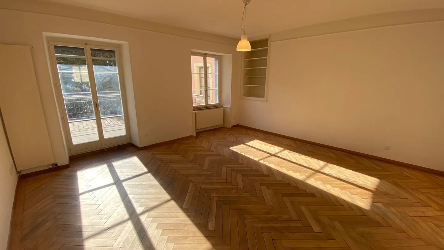 Charming 5.5-Room Apartment - Photo 13 of 17