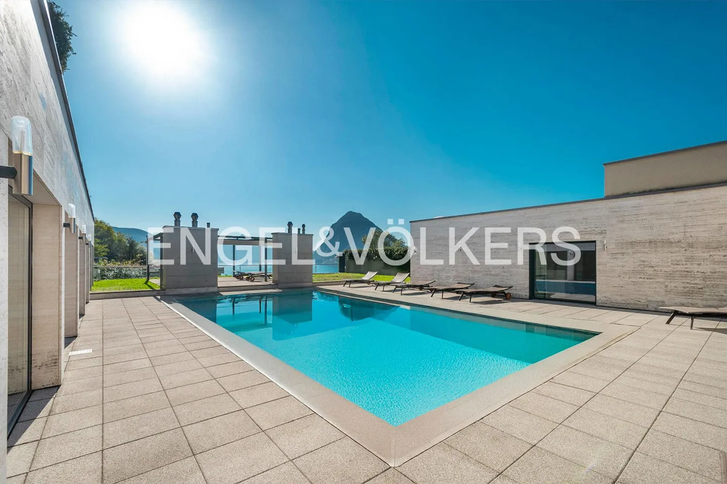 Exclusive Comfort Near the Lake - Photo 13 of 13
