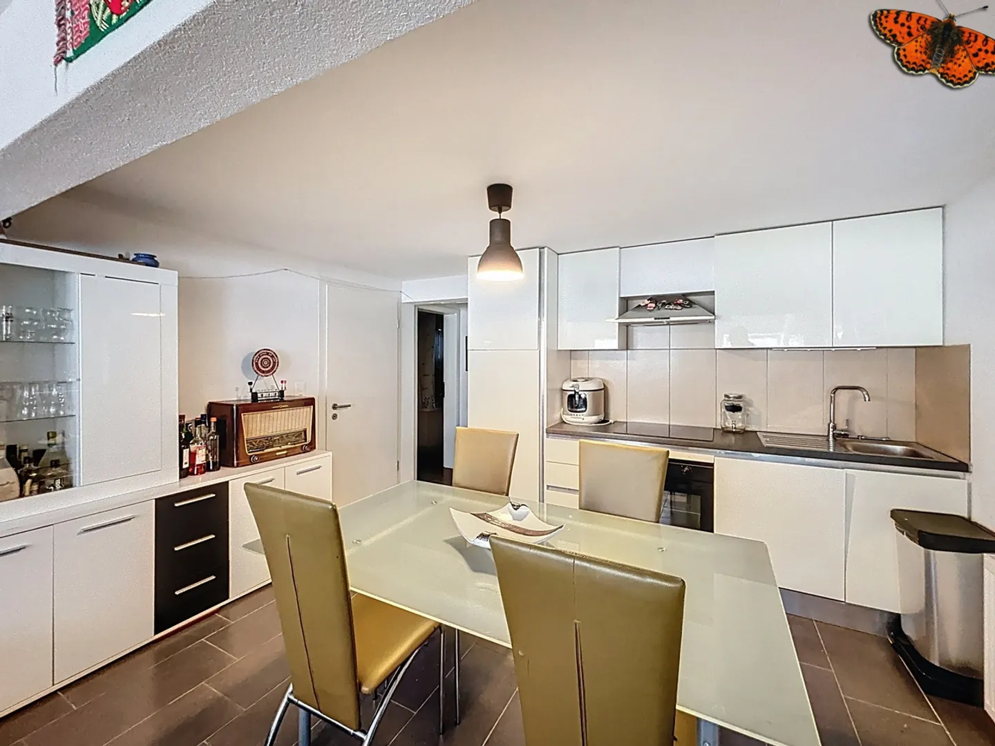 Chalet con 3 appartamenti a Planfayon - Foto 7 di 13