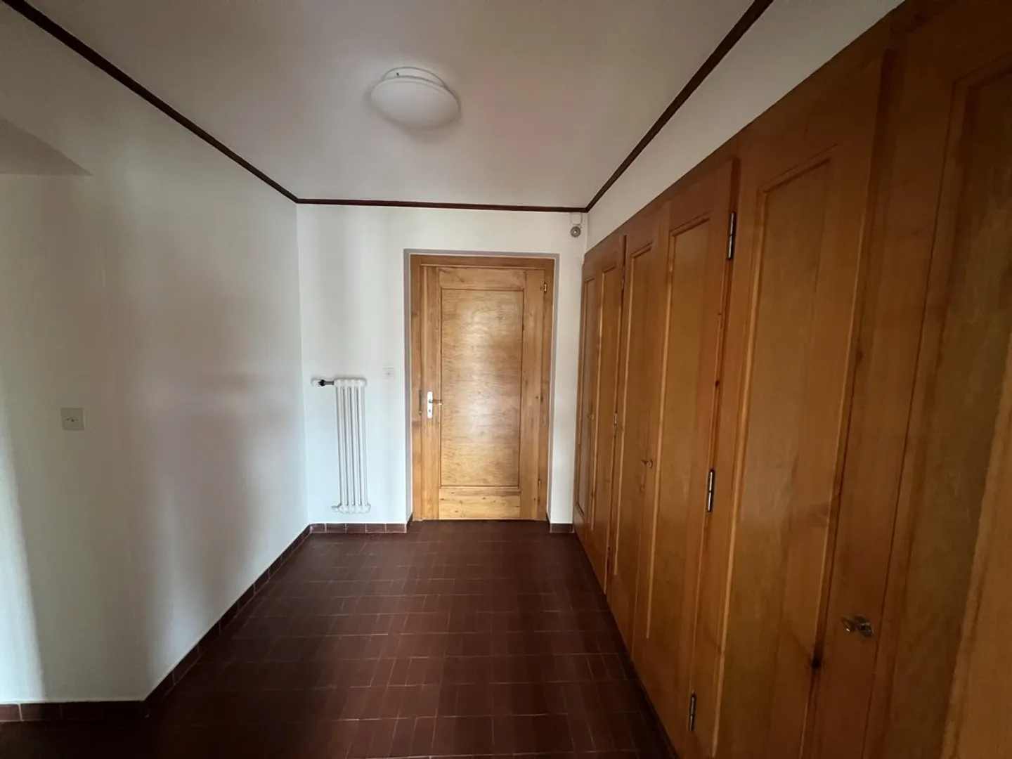 Charming Commercial Space - Photo 4 of 4
