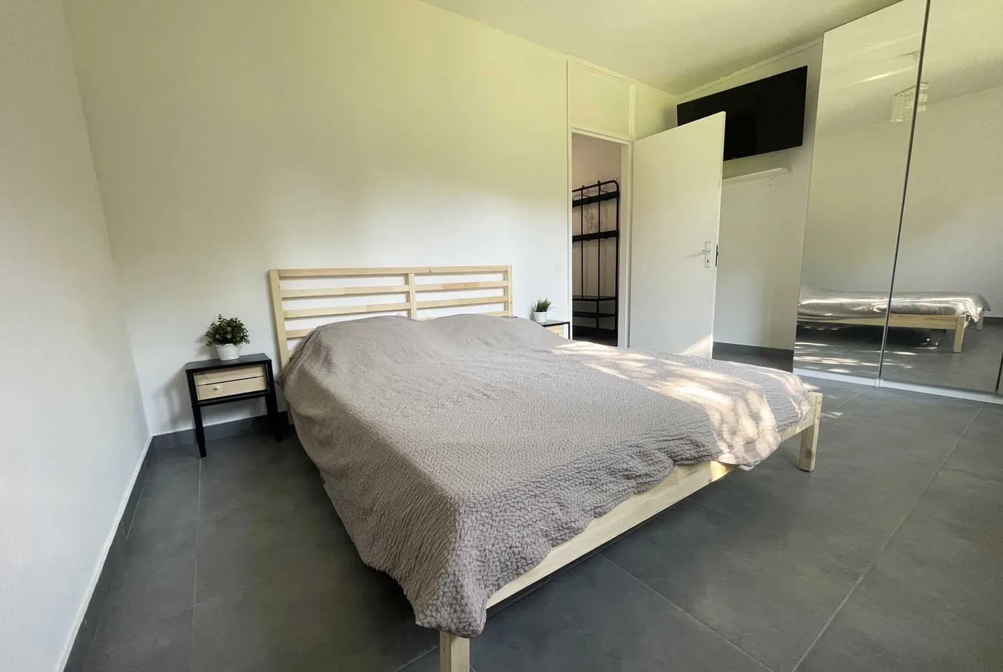 Willkommen in der 4.5-Zimmer-Wohnung in einer Residenz mit Pool in Ponte Capriasca - Foto 7 von 9