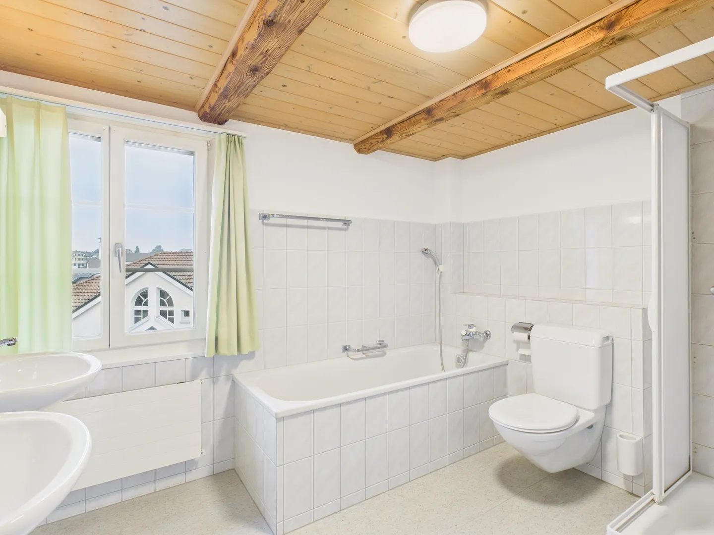 Grosszügiges 5.5-Zimmer Einfamilienhaus in Kirchberg SG - Foto 10 von 13