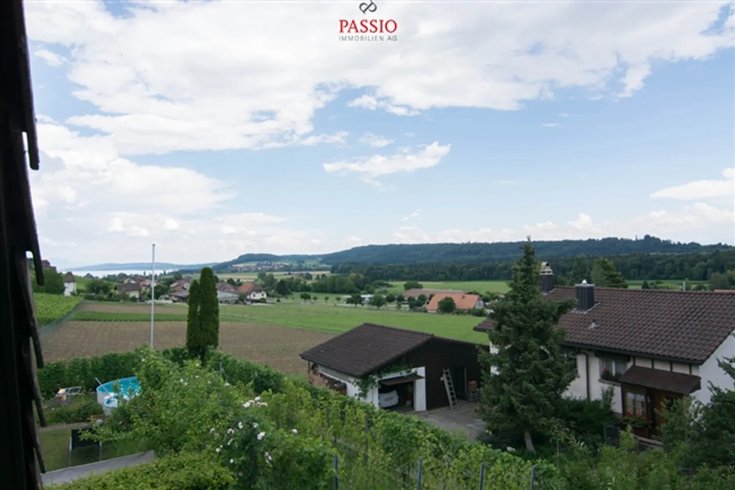 Large 8.5-Room House with Alpine View and Garden Idyl - Photo 7 of 20