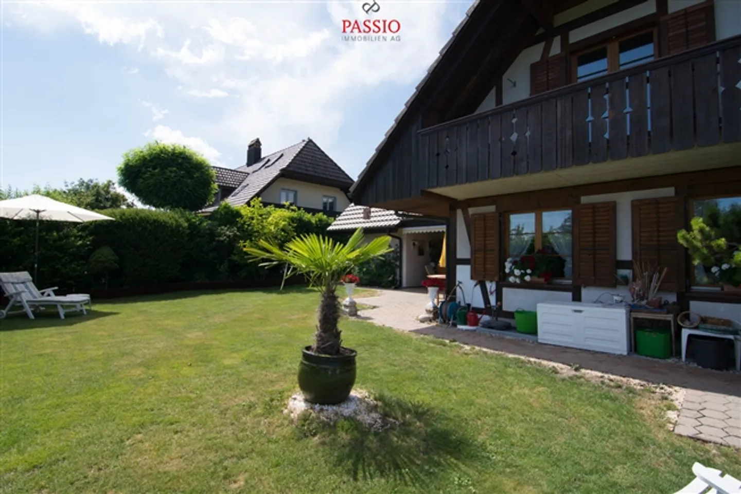 Large 8.5-Room House with Alpine View and Garden Idyl - Photo 8 of 20