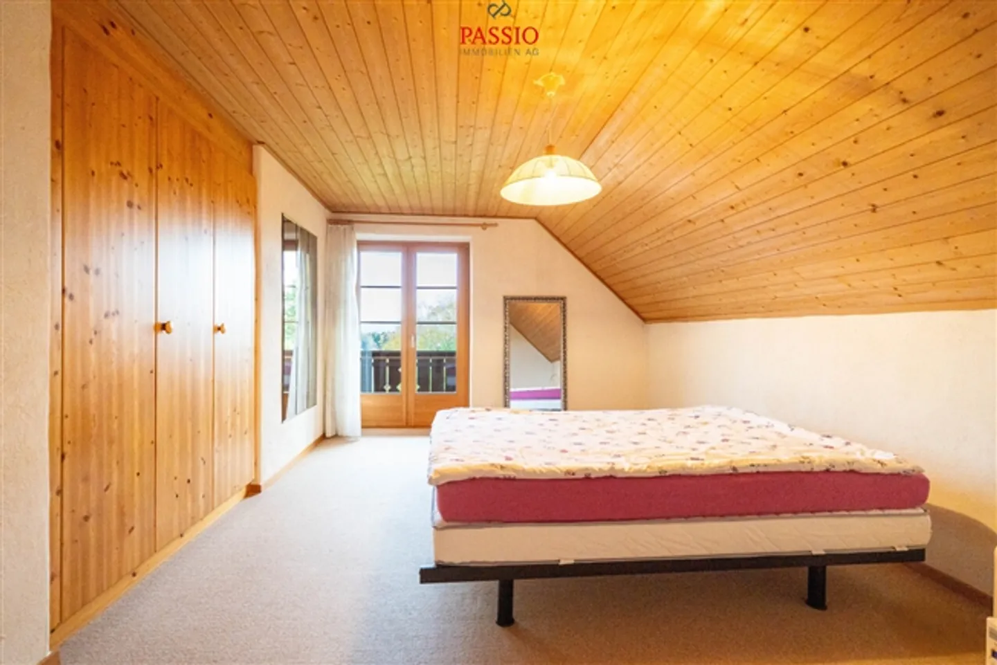 Large 8.5-Room House with Alpine View and Garden Idyl - Photo 19 of 20