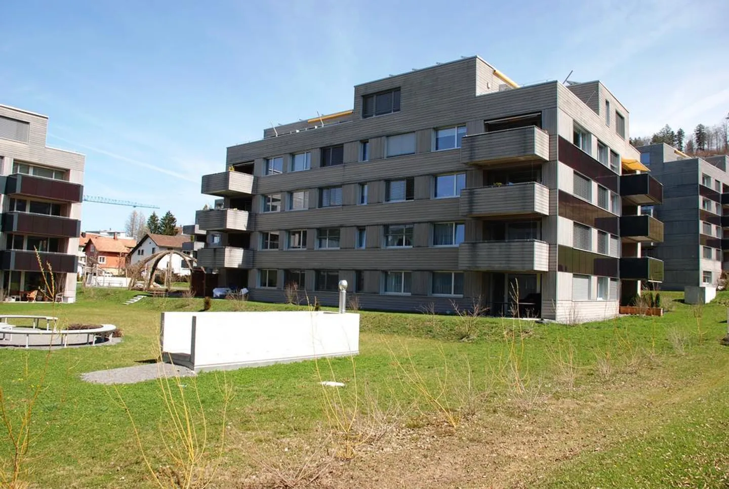 Appartement de haute qualité dans un emplacement ensoleillé et calme - Photo 1 sur 10