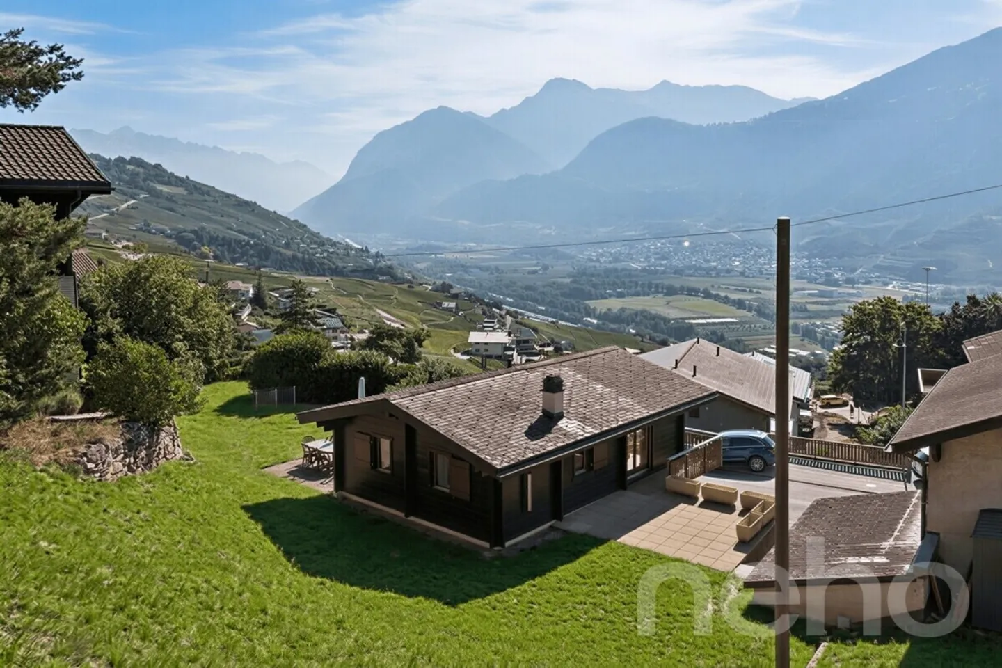 Ein charmantes Chalet mit atemberaubendem Blick nach Süden - Foto 1 von 12