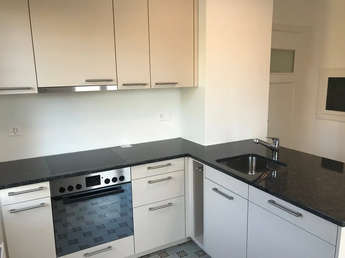 Beautiful 5-room apartment with two balconies - Photo 5 of 9