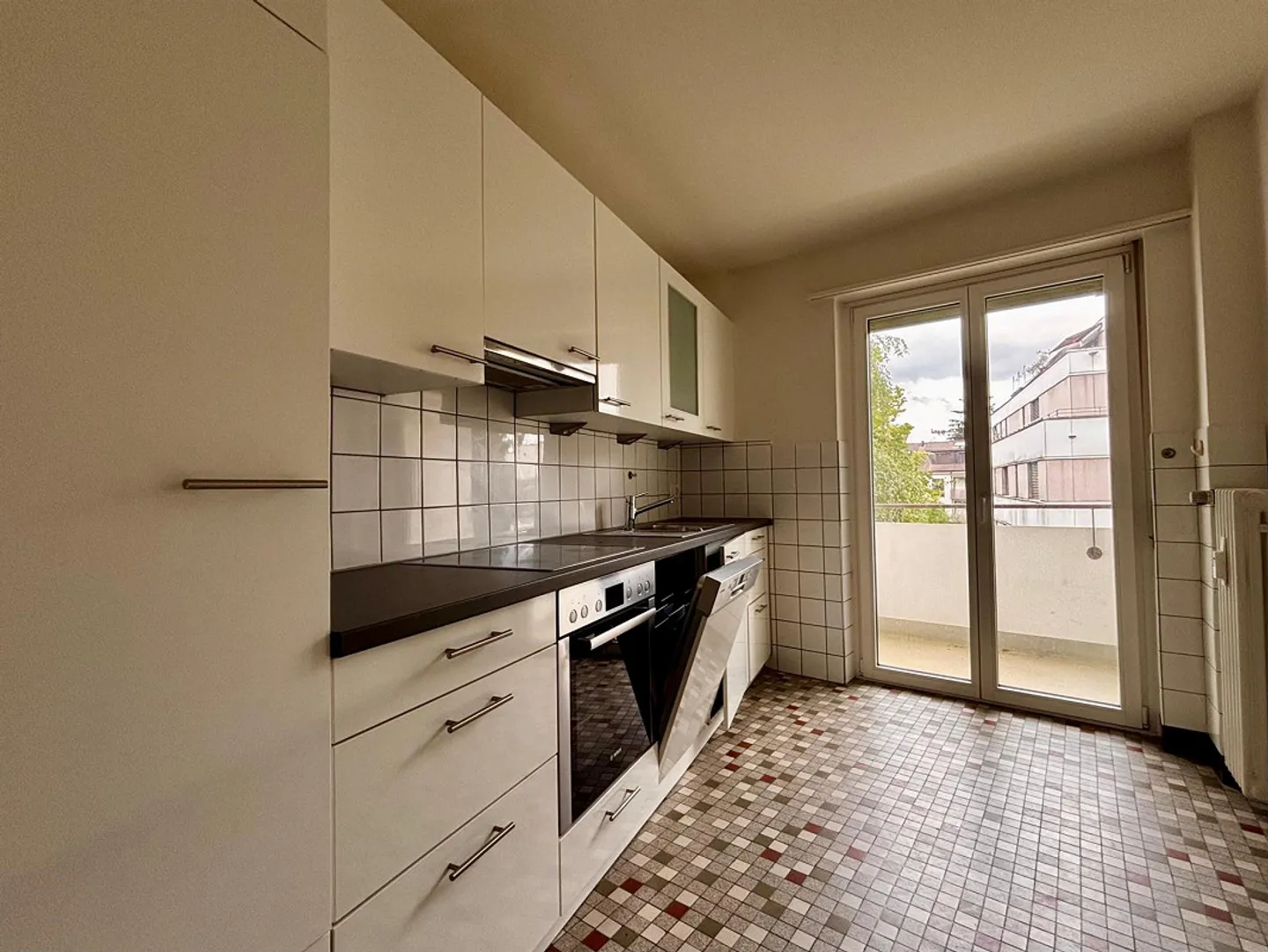 Appartamento 4 locali in affitto in una posizione centrale! - Foto 2 di 7