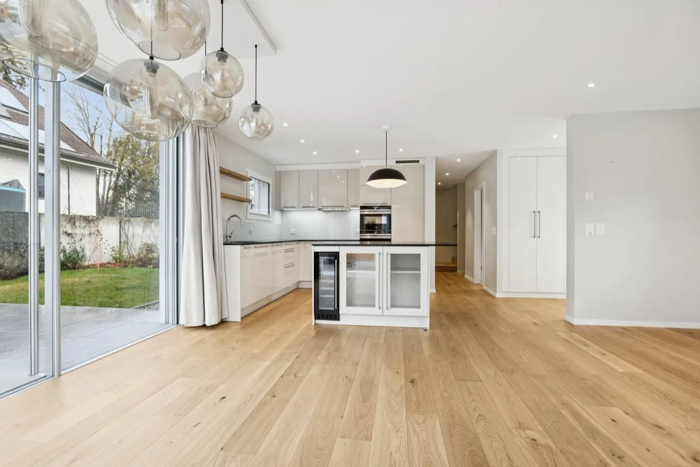 Villa contemporaine à Nyon - Photo 2 sur 12