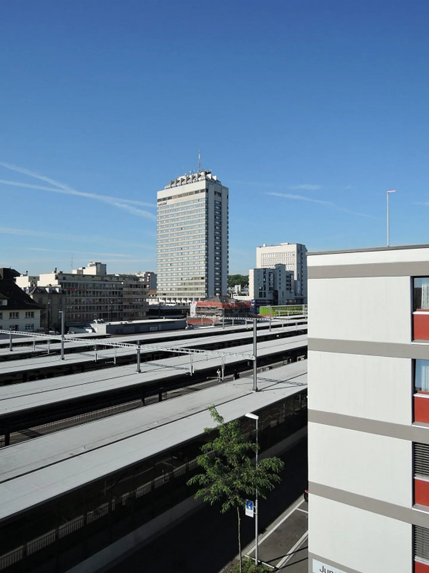 Your new office directly at Oerlikon train station - Photo 7 of 7