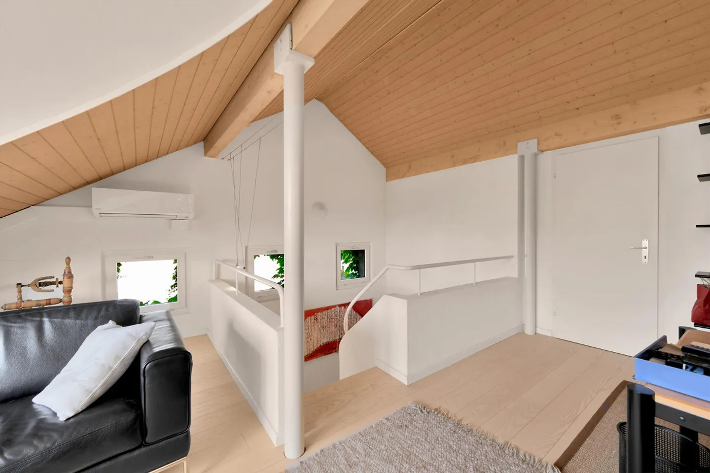 Casa a schiera su 4 piani con giardino accogliente - incl. 2 box TG - Foto 6 di 8