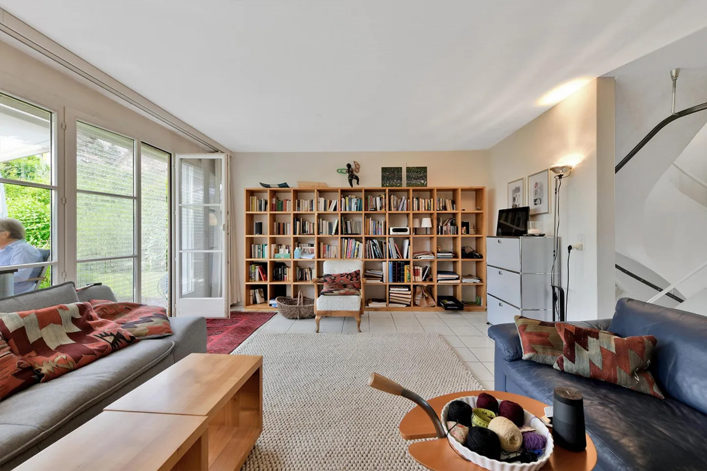 Casa a schiera su 4 piani con giardino accogliente - incl. 2 box TG - Foto 4 di 8