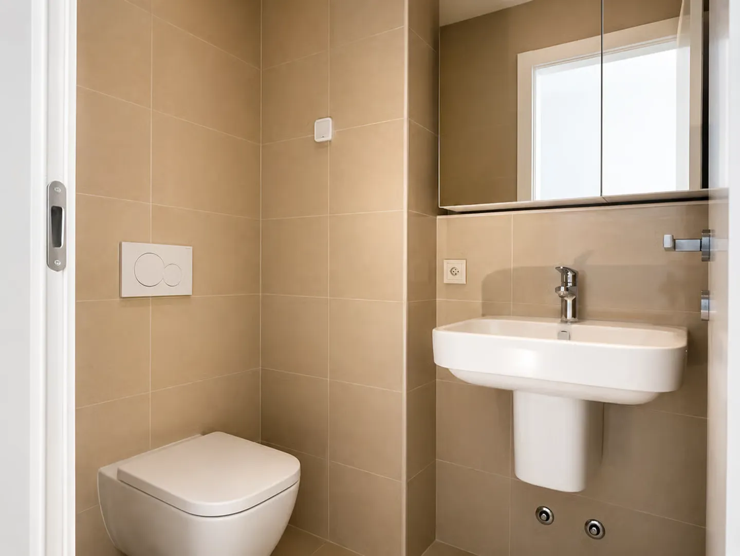 BRISSAGO - VENDU APPARTEMENT LUMINEUX 3.5 CHAMBRES AVEC VUE IMPRENABLE SUR LE LAC - Photo 6 sur 11