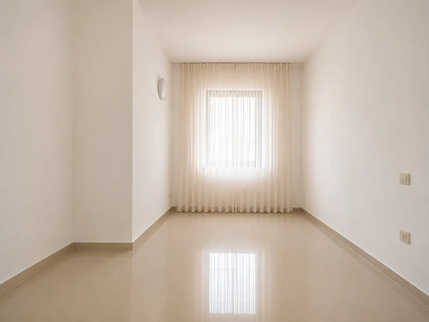 BRISSAGO - VENDU APPARTEMENT LUMINEUX 3.5 CHAMBRES AVEC VUE IMPRENABLE SUR LE LAC - Photo 8 sur 11