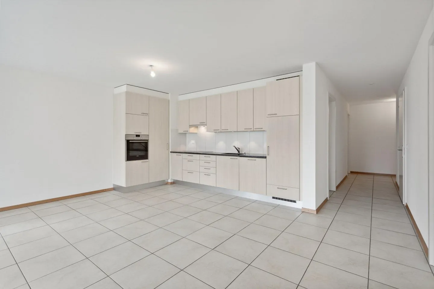 A modern apartment with everything you need - Photo 2 of 9