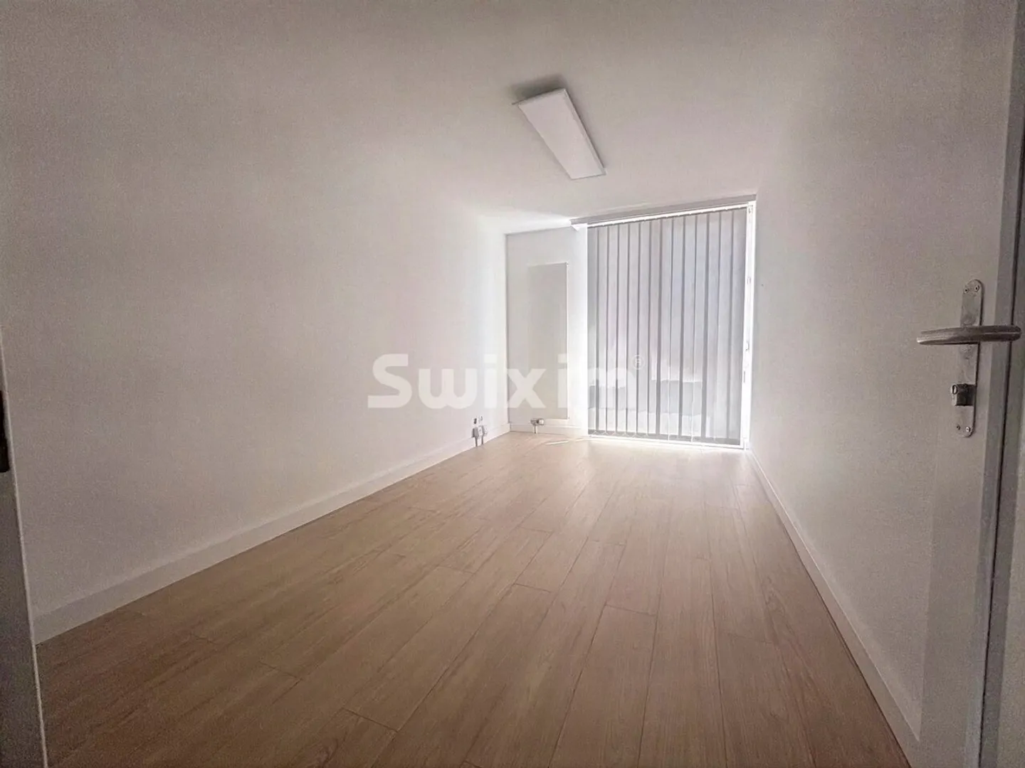Modern Office Space in Plan-les-Ouates - Photo 2 of 4