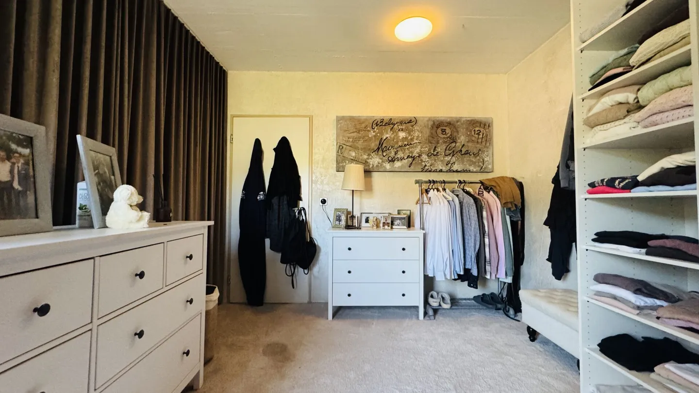 Architektenhaus mit Pool und Aussicht - Foto 17 von 40