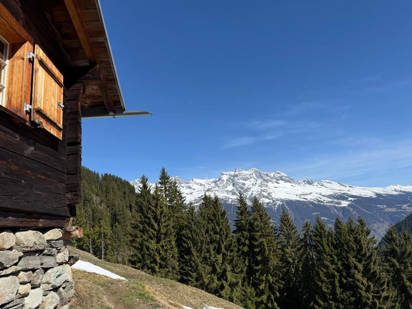 Summit-surrounded panoramic location - Photo 1 of 10