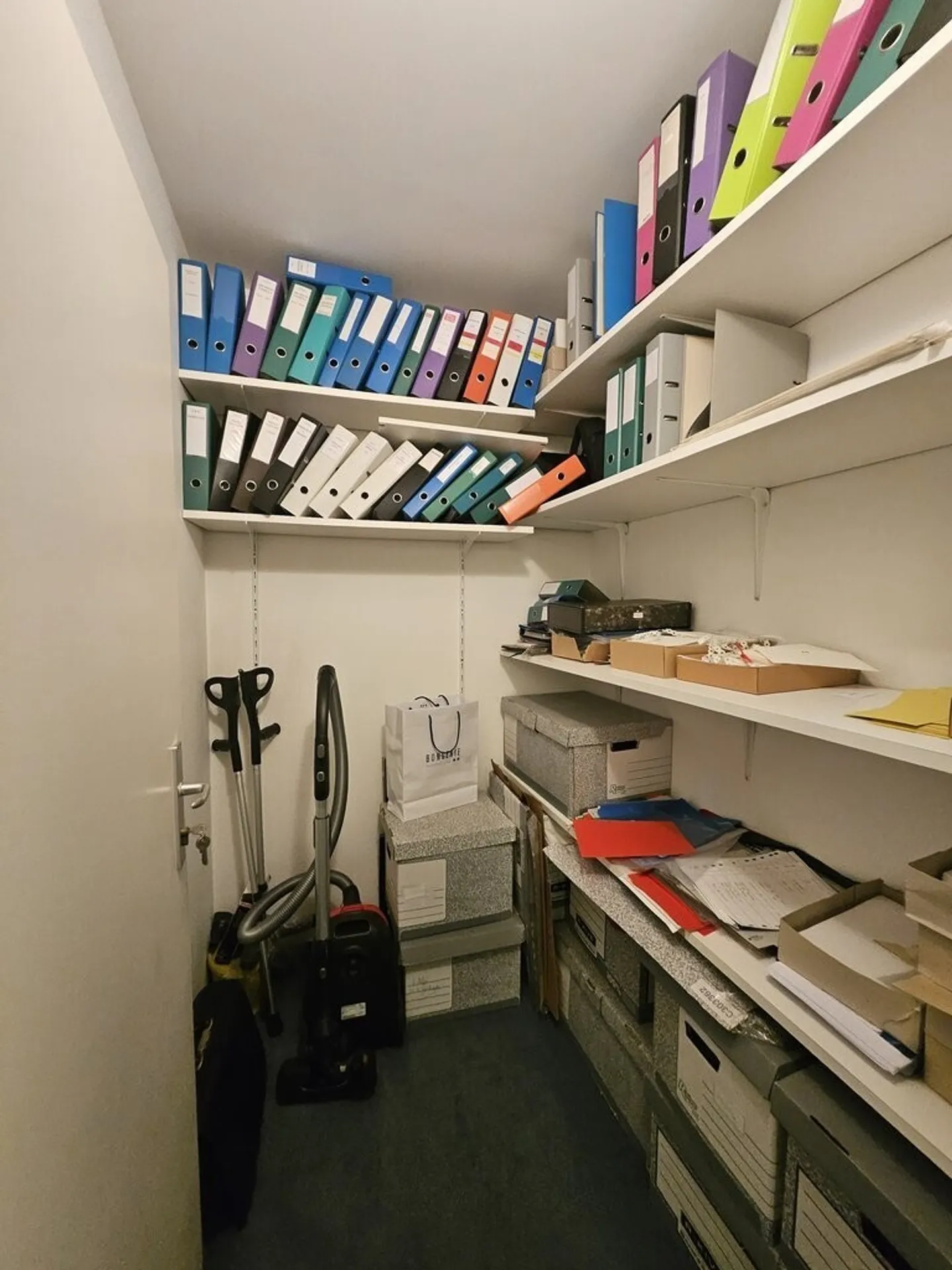 Bureau à louer - Photo 8 sur 9