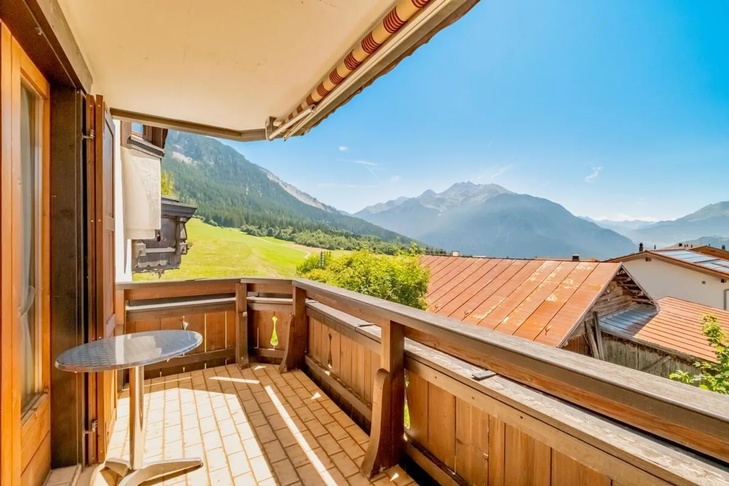 Wohnen in Lantsch/Lenz: nahe an Wanderwegen, Langlaufloipen, Golfplatz - Foto 5 von 6
