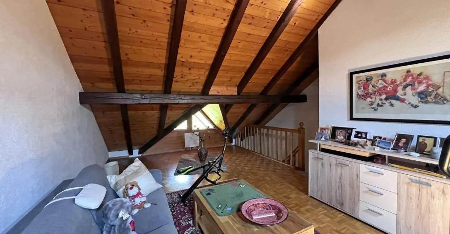 Charmantes Reihenhaus mit 5,5 Zimmern - Foto 9 von 13