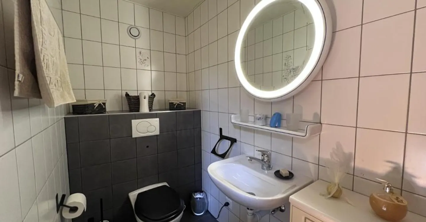 Charmantes Reihenhaus mit 5,5 Zimmern - Foto 10 von 13