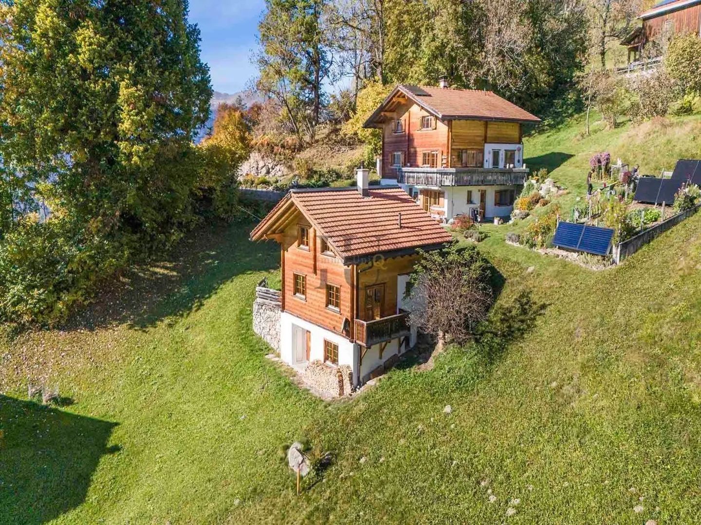 CHARMANTES FERIENHAUS MIT FANTASTISCHEM BERGBLICK - Foto 1 von 7