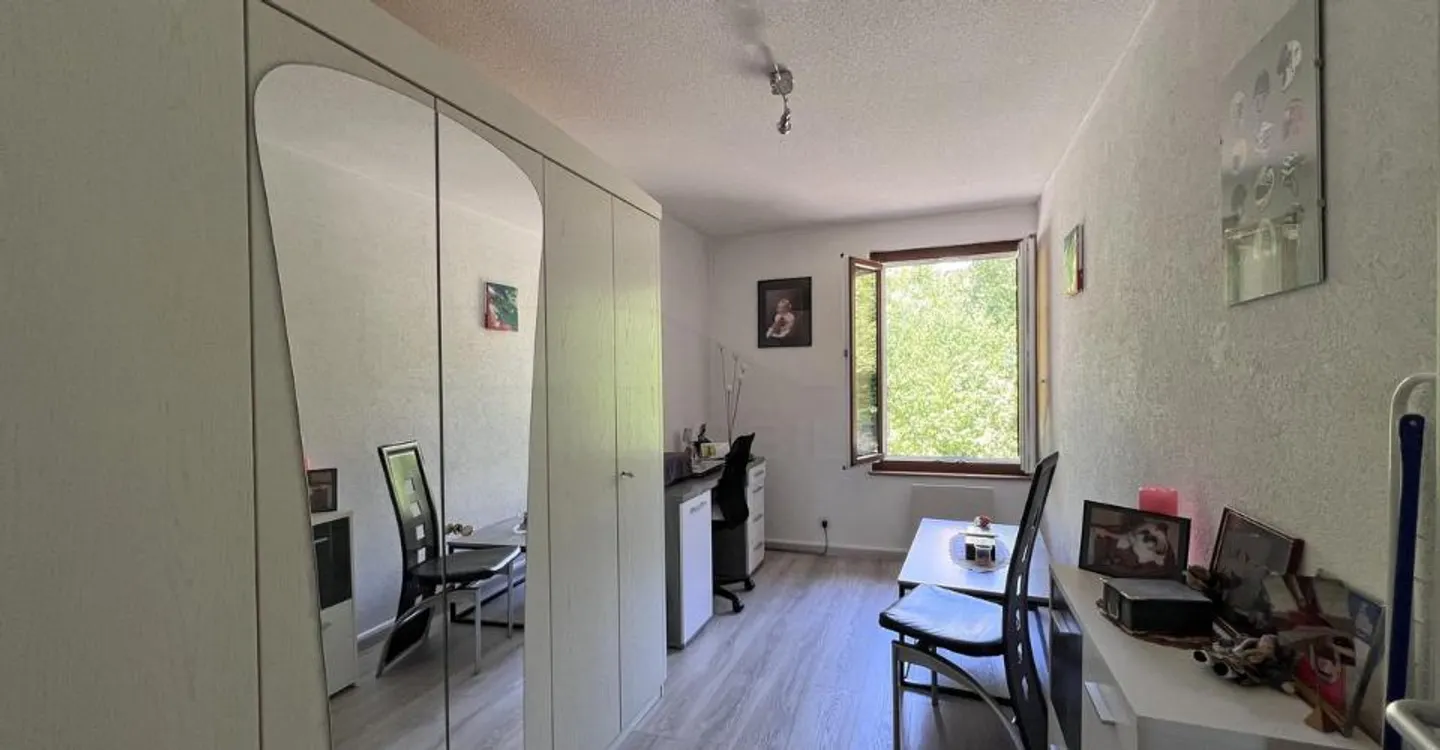 Charmantes Reihenhaus mit 5,5 Zimmern - Foto 6 von 13