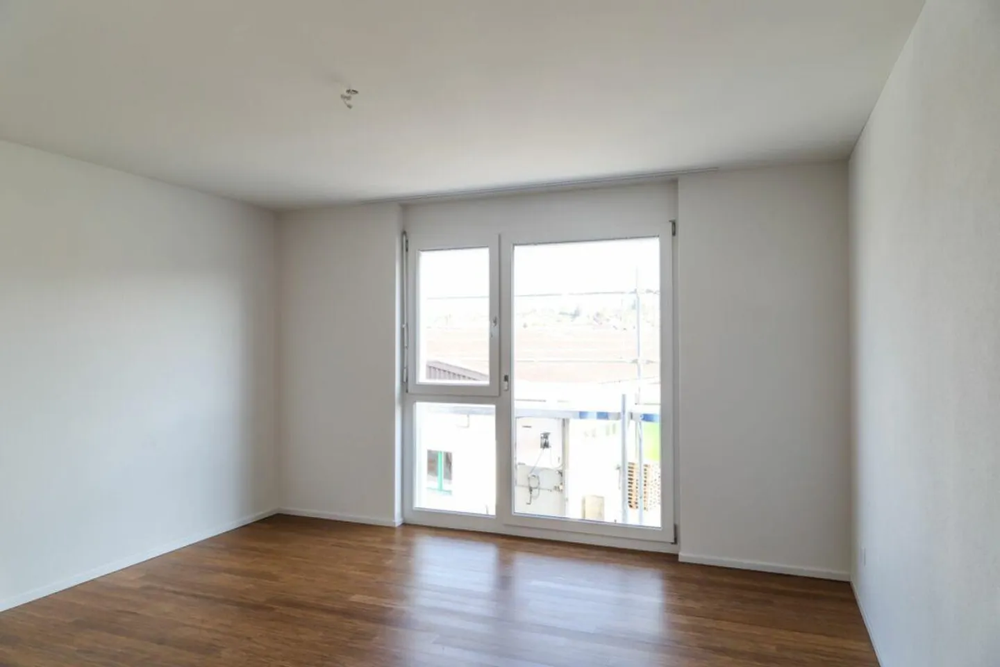 Moderne 4.5-Zimmer Wohnung im 1. OG in Jonschwil zu vermieten - Foto 2 von 7