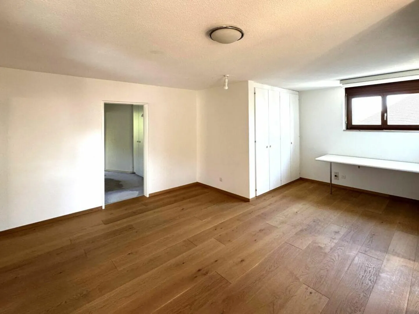 Spacious and Detached 9 1/2-Room Single-Family House - Nature-Friendly Living Close to the City - Photo 9 of 18