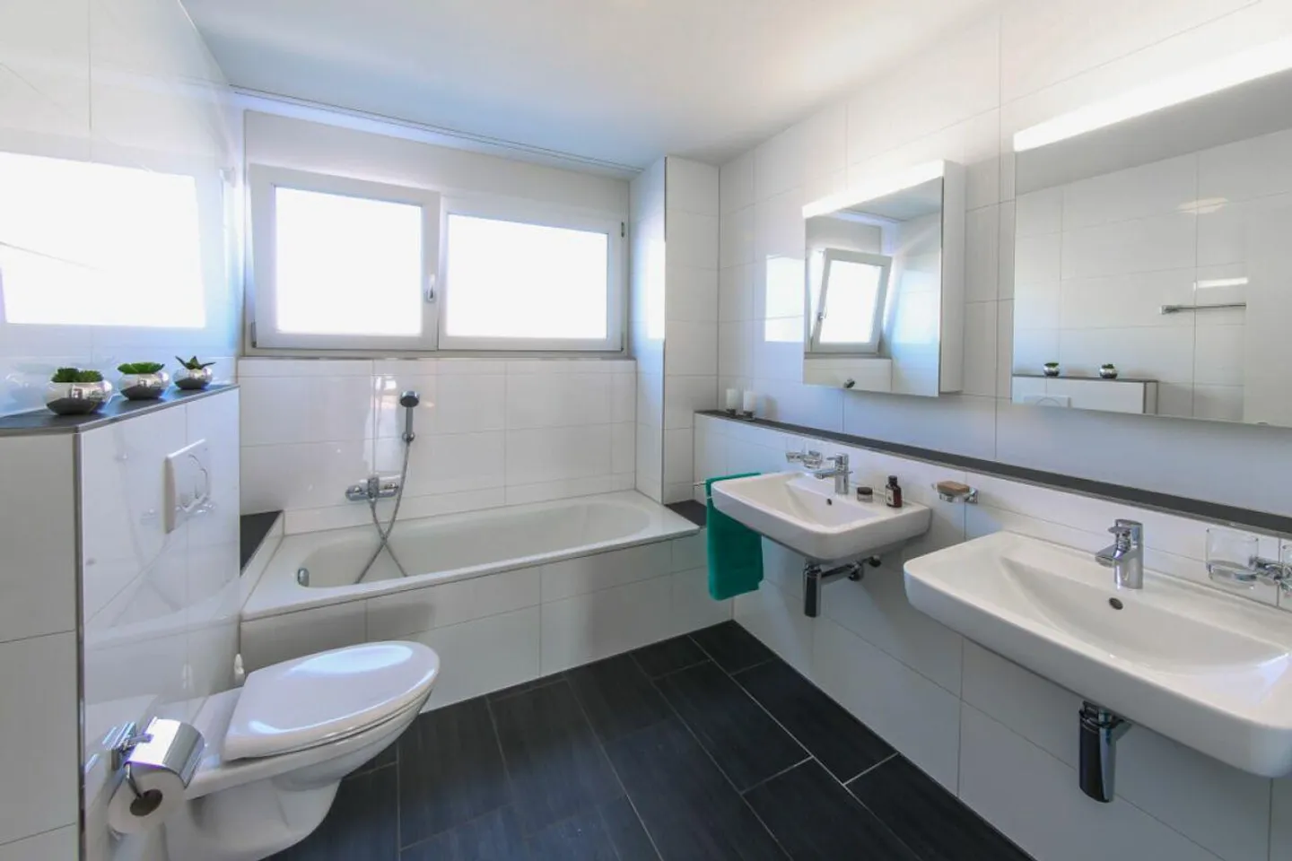 Moderne 4.5-Zimmer Wohnung im 1. OG in Jonschwil zu vermieten - Foto 7 von 7