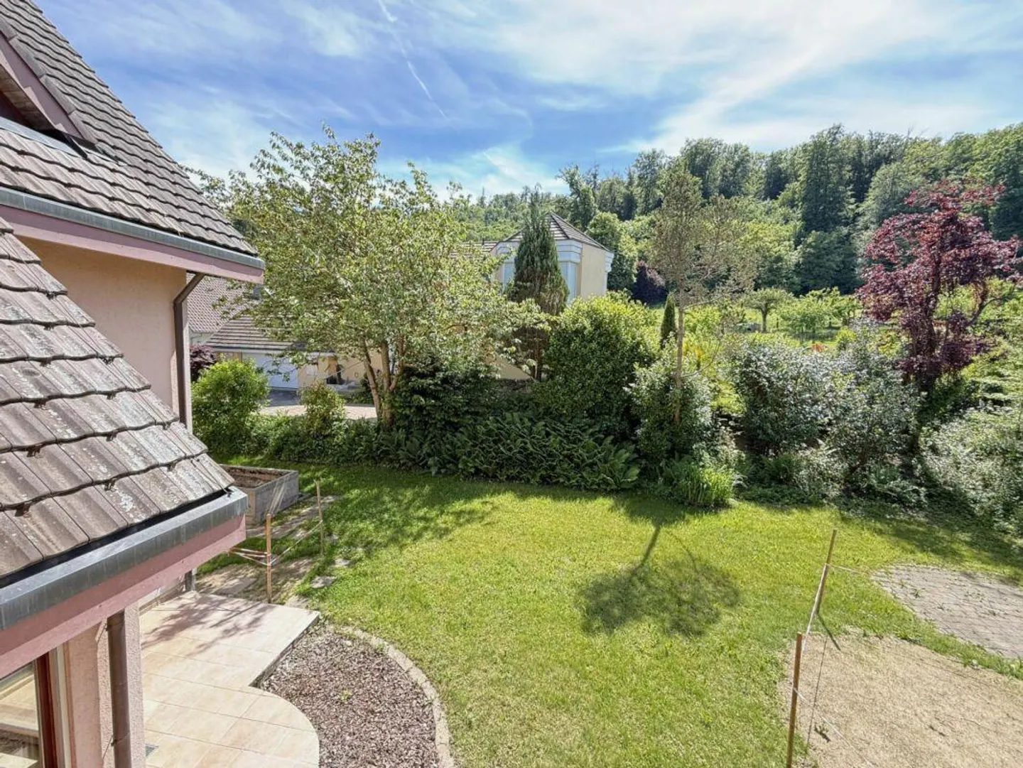 Spacious and Detached 9 1/2-Room Single-Family House - Nature-Friendly Living Close to the City - Photo 17 of 18
