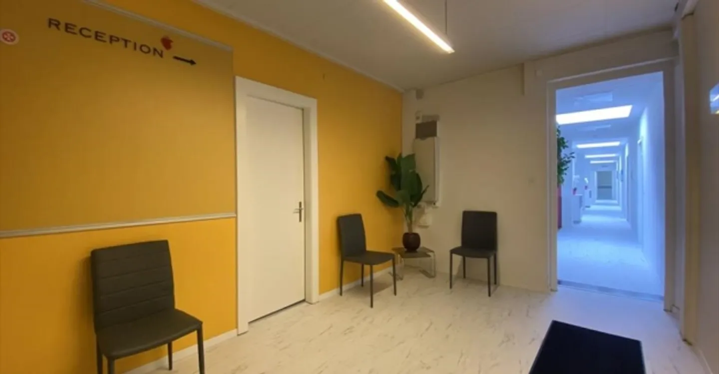 Mischgenutztes Gebäude mieten - Foto 2 von 7