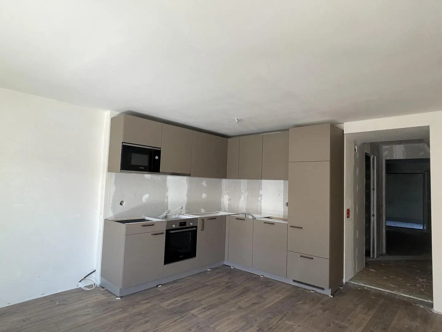 Modernes Apartment mit Terrasse - Foto 1 von 11