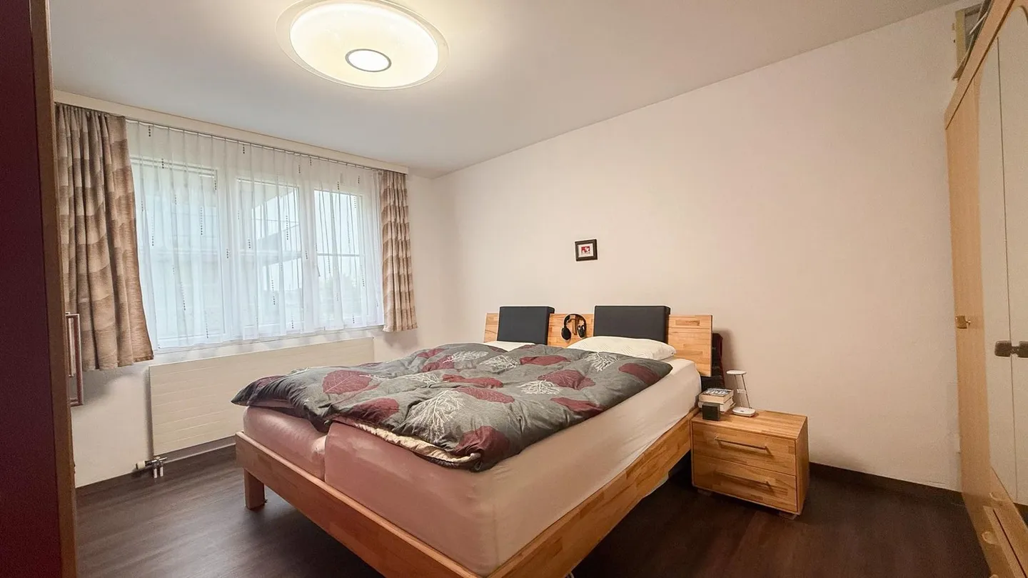 Vivere felici in un appartamento giardino di 4,5 stanze con grande terrazza - Foto 7 di 8