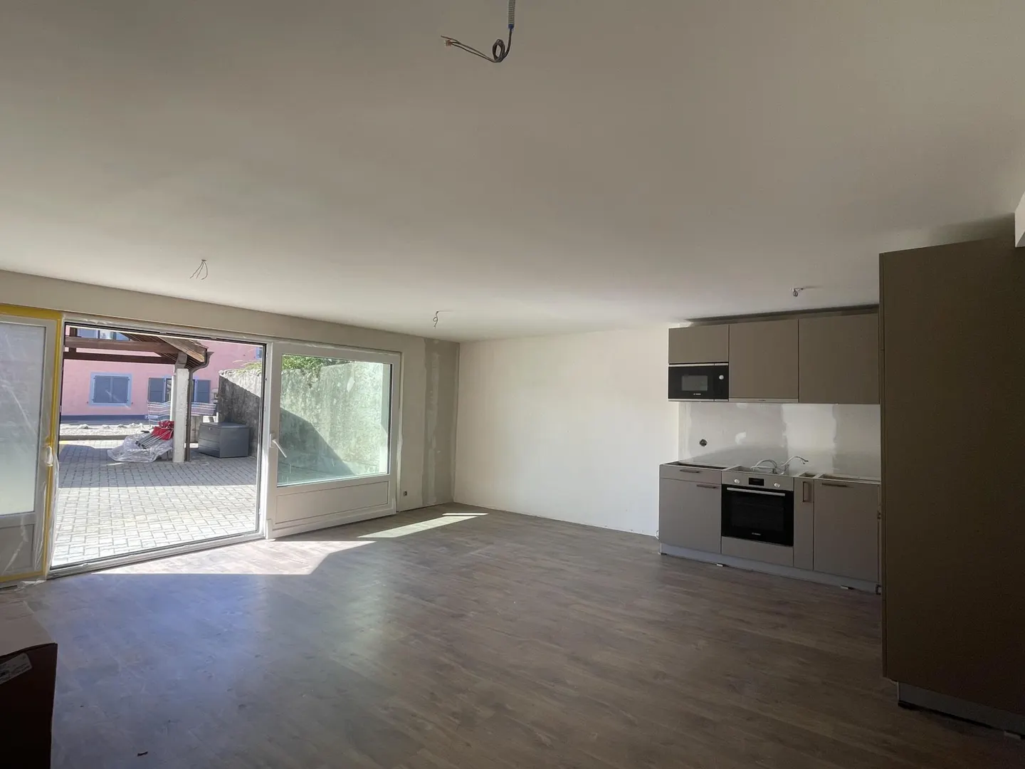 Modernes Apartment mit Terrasse - Foto 3 von 11