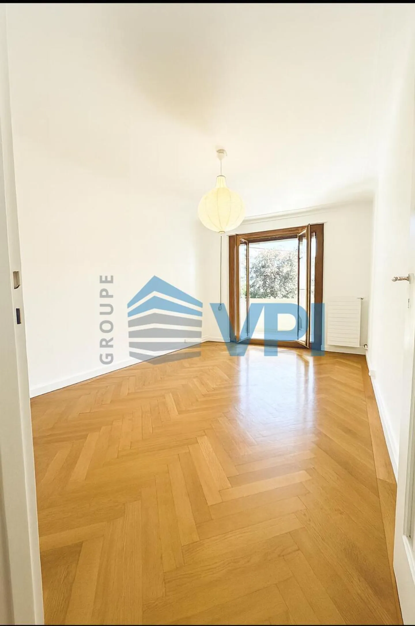 Charmant appartement traversant 3.5 pièces avec balcon - Photo 1 sur 9