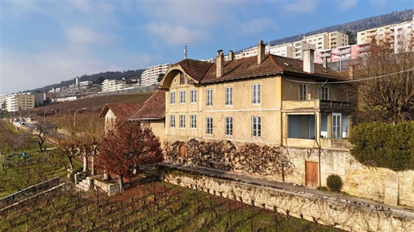 Nuova Esclusività - Domaine de Champréveyres - Foto 1 di 13