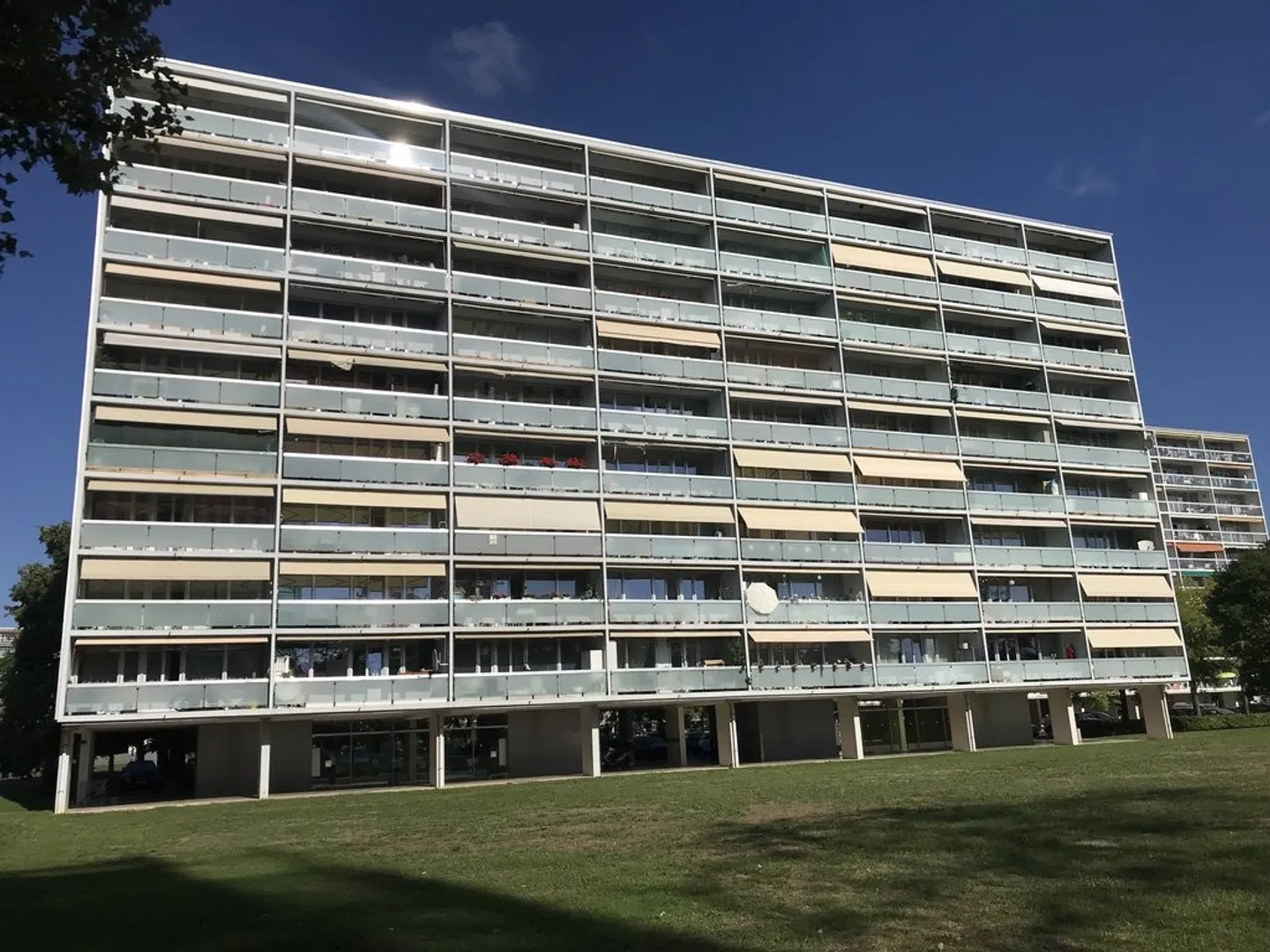 Place de parc extérieure - Photo 1 sur 2