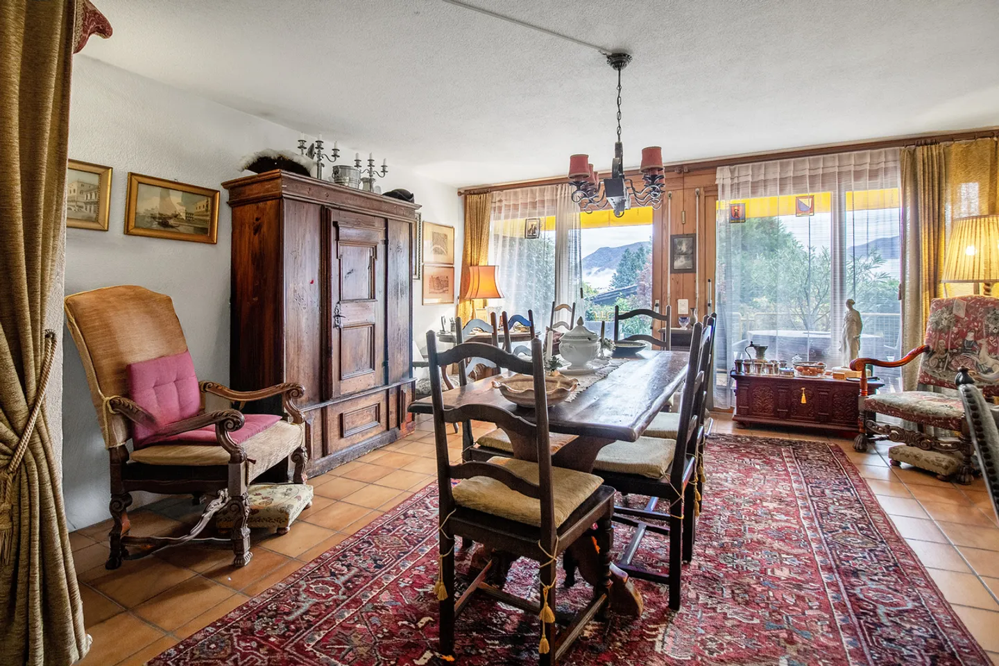 Maison mitoyenne avec jardin - Photo 2 sur 8