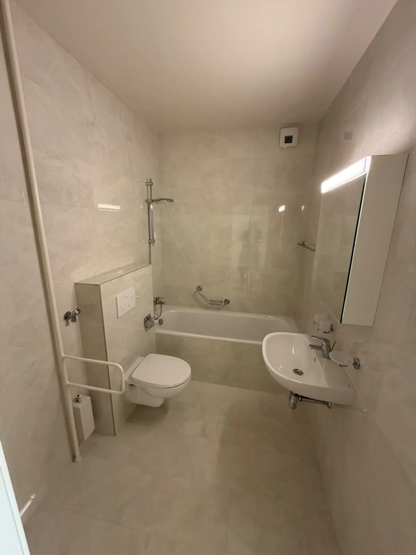Condominio in affitto, 1213 (Lancy, Svizzera) - Foto 2 di 8