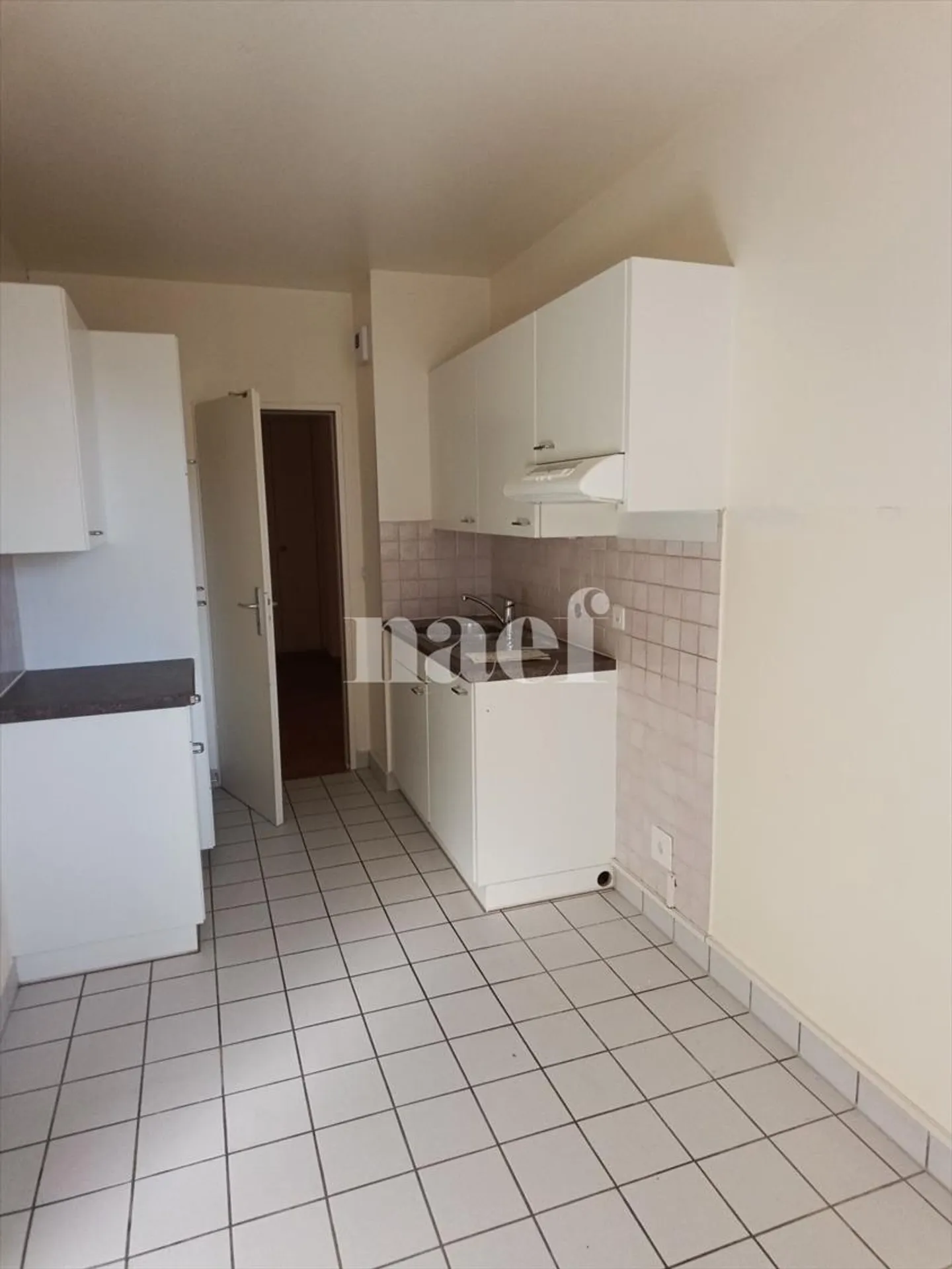 5-room apartment - Photo 3 of 9