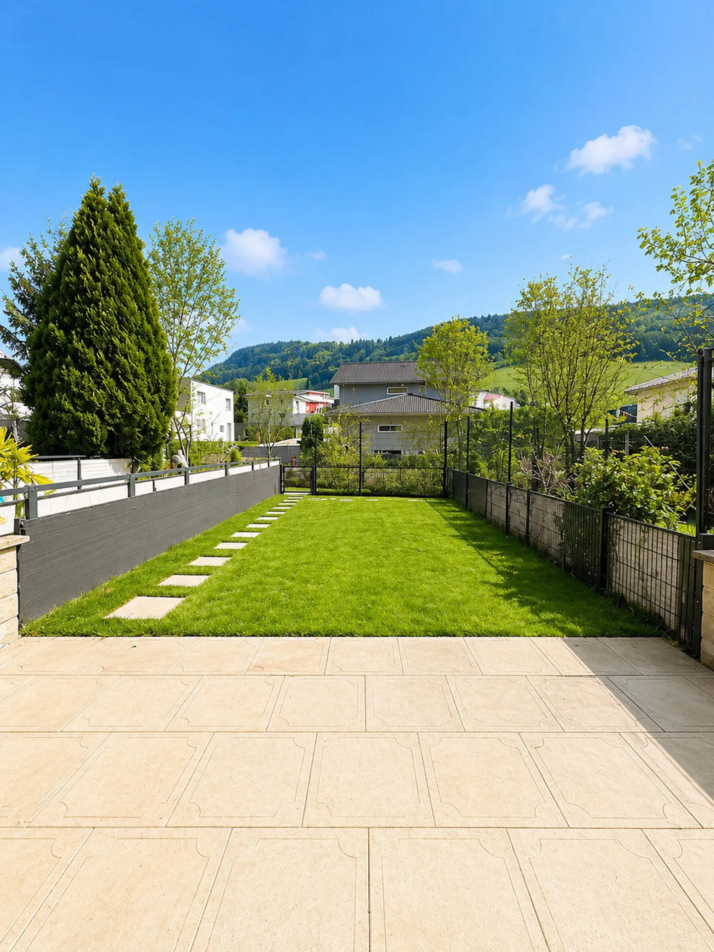 Maison de ville familiale avec jardin - Photo 11 sur 12