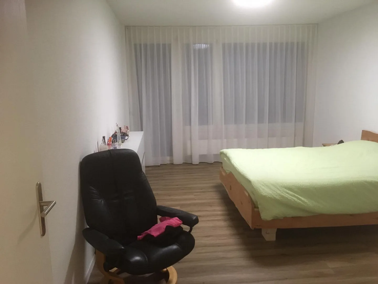 4 Room Apartment (Raised Ground Floor) - Photo 2 of 9