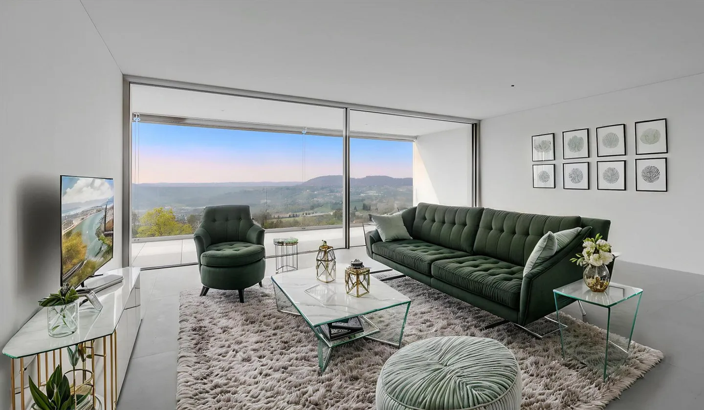 NUOVO E SPAZIOSO APPARTAMENTO 3.5 STANZE CON TERRAZZA A CASTEL SAN PIETRO - Foto 1 di 10