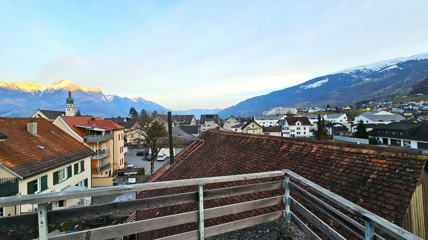 Charmantes Wohn- und Geschäftshaus mit Praxisraum und 4 Wohnungen - Foto 12 von 13