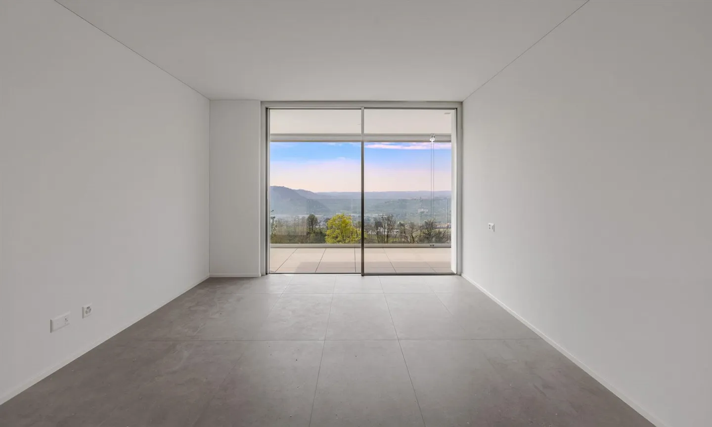 NUOVO E SPAZIOSO APPARTAMENTO 3.5 STANZE CON TERRAZZA A CASTEL SAN PIETRO - Foto 5 di 10