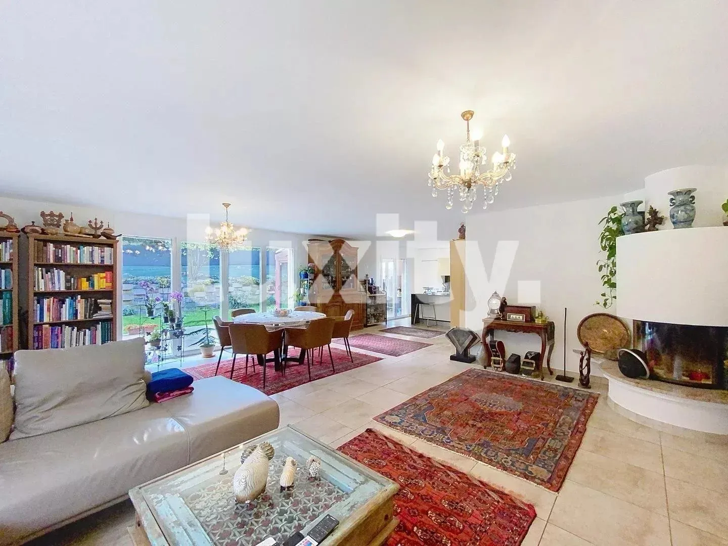 Stunning townhouse with private garden in Versoix - a peaceful place just a stone's throw from the park - Photo 1 of 7