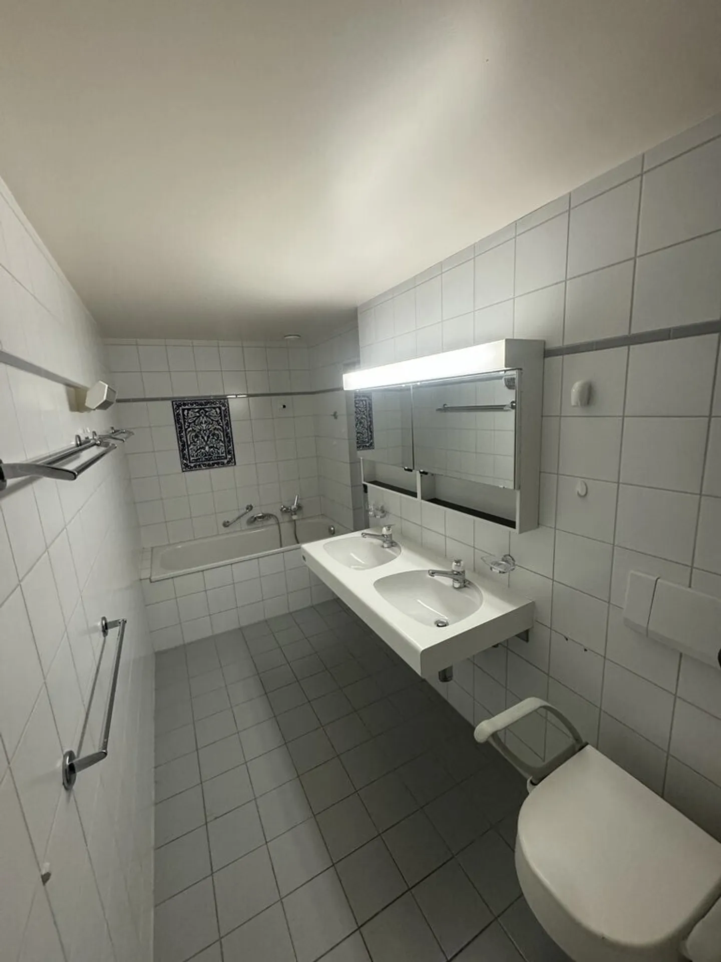 Spacious 5.5 rooms near Lake Geneva - Photo 5 of 8